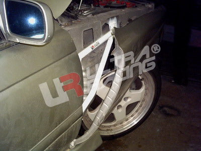 Ultra Racing 3-Point Fender Brace (UR-FD3-095P)