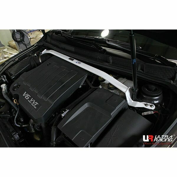 Ultra Racing 2-Point Front Upper Brace (URKR-TW2-2648)